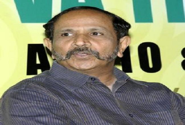 Jayalalithaa expels ex-DGP after channel goof-up