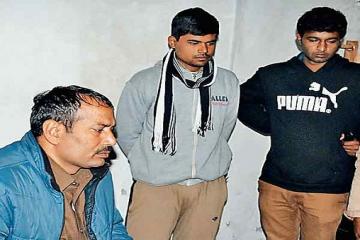 कोचिंग छात्र ने दी जान, दरवाजे के नीचे से सरका गया सुसाइड नोट