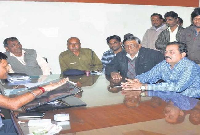 व्यापािरयों ने मांगे 2 दिन, बोले- नहीं बेचेंगे पॉलीथिन, डिस्पोज करने तक रोक दो छापे