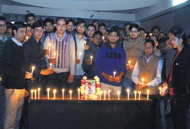 हफ्तेभर की ड्यूटी 2 दिन में ही करनी पड़ती है रेजीडेंट को !
