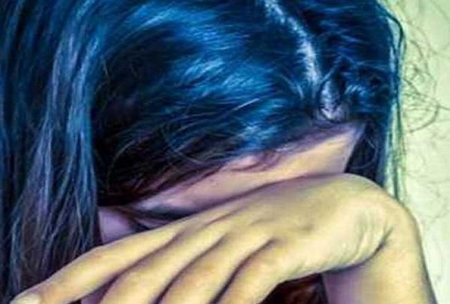 मासूम से ज्यादती, मेडिकल जांच के लिए 5 घंटे तक भटकाता रहा हॉस्पिटल
