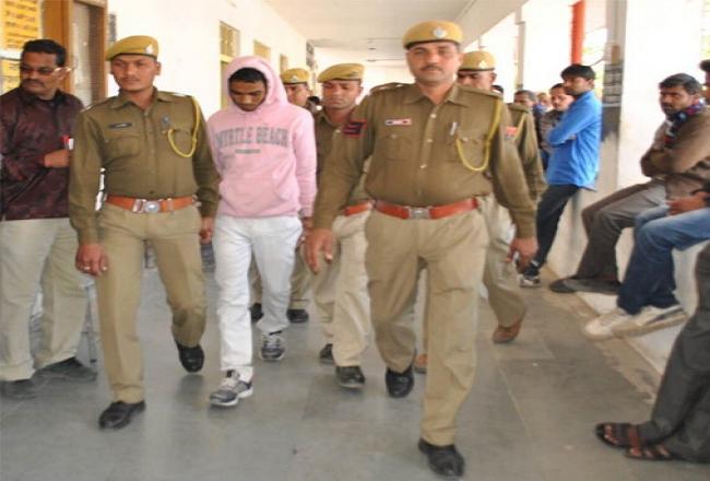 मौत तक इसे जेल में रखो, केंद्र और राज्य सरकारें भी कम नहीं करें सजा: कोर्ट