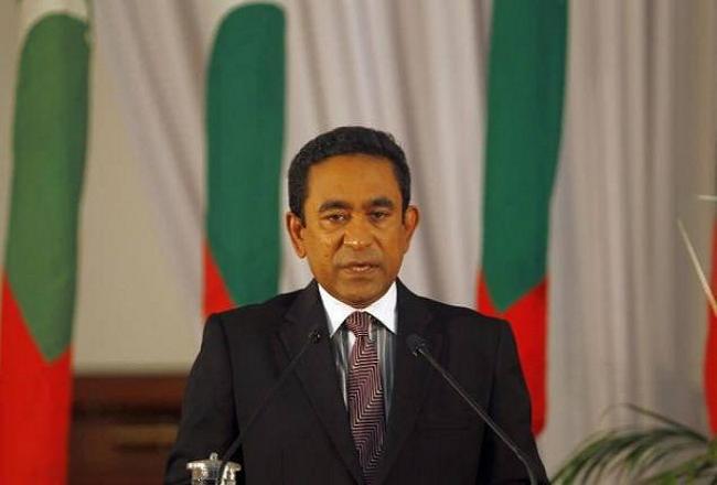 Maldives judge held for warrant against President