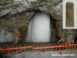 Amarnath lingam melts 10 days before yatra-end