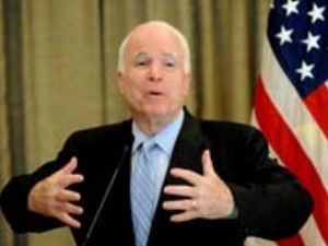 Anna protests: McCain lauds India's democracy