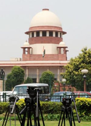 Cops behind fake encounters should be hanged, says SC