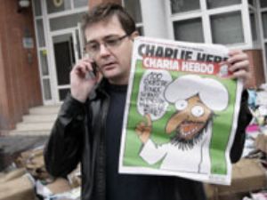 French satirical paper attacked after Prophet Mohammed cartoon