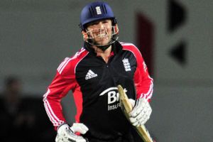 Ind vs Eng: England hold nerve to inflict more misery on India