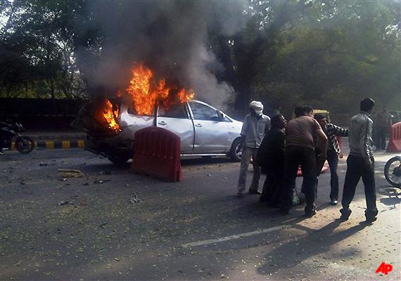 Magnetic Device Stuck On Car To Trigger Car Blast, Says Police Chief