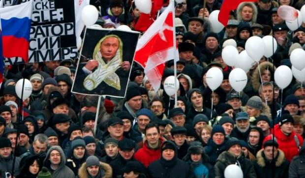 Thousands join anti-Putin rally in Moscow